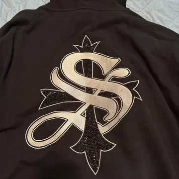 SupplieR XXL 브라운 후드티 두 개입.