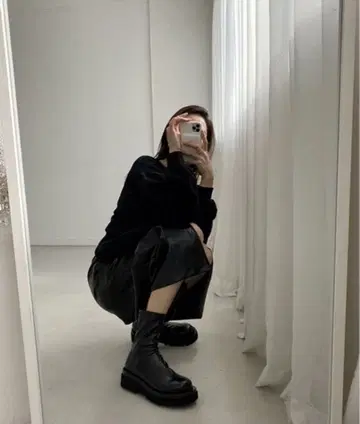 HALEY PESCA/볼륨 통굽 백지퍼 숏부츠