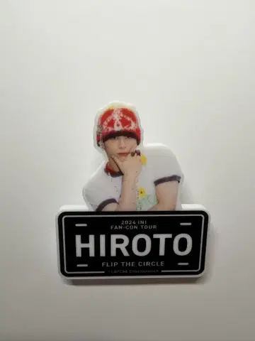 INI 니시 히로토 명찰