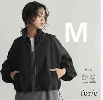 블랙 볼륨 슬리브 자켓 M