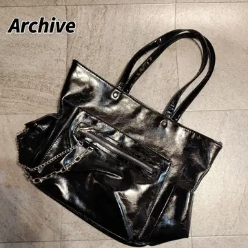 archive y2k 00s chain totebag black