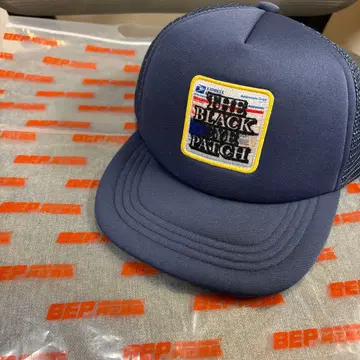 Priority Label Patched Mesh Cap (Navy)