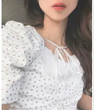 프릴 레이어드 상의