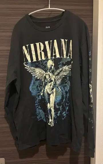 GAP NIRVANA 롱T 미사용