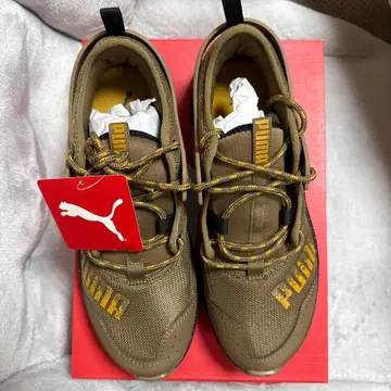 새상품 25.5cm 푸마 페이서 퓨처 레일