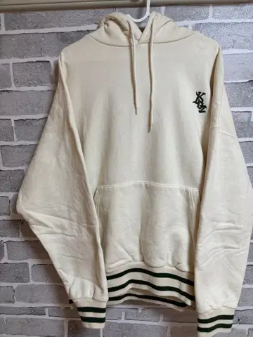 keboz 아이보리 후드티