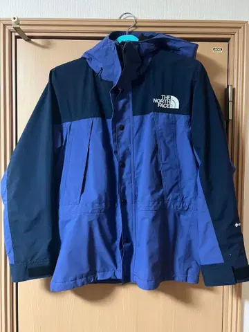 THE NORTH FACE 마운틴 파카 보라색/블랙