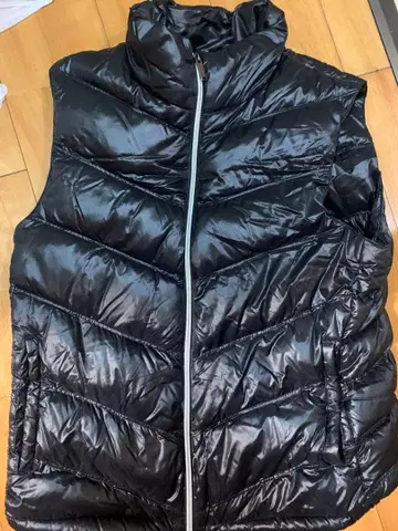 CONVERSE 블랙 다운 베스트