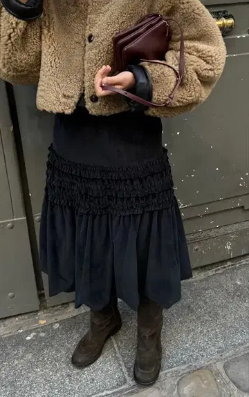 Ethos 벨벳 립 스커트 블랙 S 사이즈