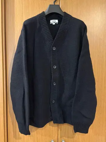 COS 울 블렌드 V넥 가디건 니트 블랙