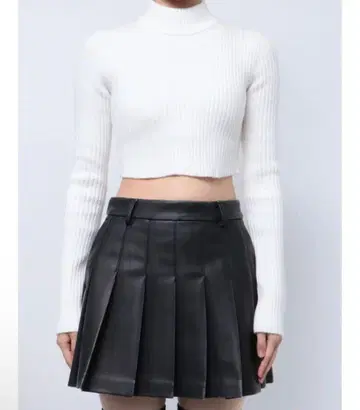 EMODA 에모다 하이넥 크롭 니트 화이트