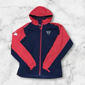 [ 새상품급 ] Under Armour 후드 부착 나일론 자켓