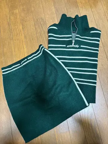 EMODA 니트 스웨터 & 스커트 세트 다크 그린