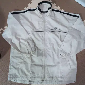 Sergio Tacchini M 사이즈 화이트 자켓