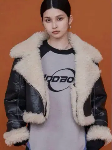 [ MURUA ] 빈티지 스타일 숏 페이크 무스탕