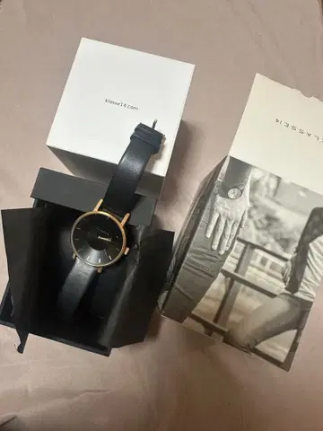 klasse14 블랙 가죽 손목시계