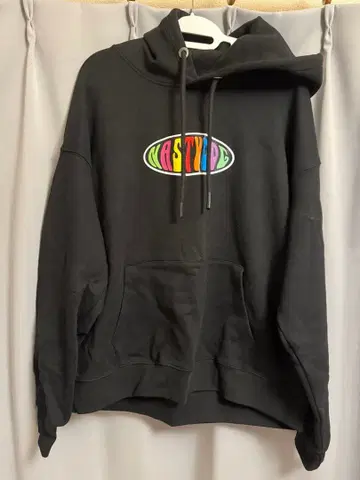 내스티독 컬러풀 로고 블랙 후드티