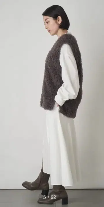 MIESROHE 서스테이너블 코쿤 퍼 베스트