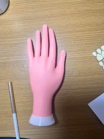 핑크색 인형용 손 본체