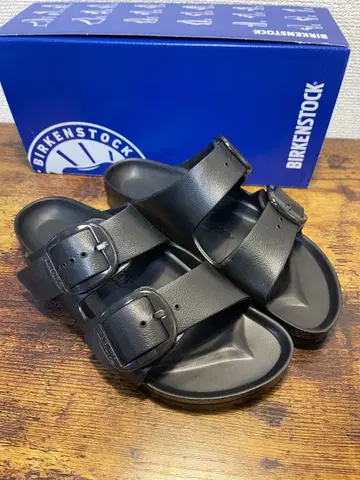 BIRKENSTOCK 블랙 샌들 Arizona