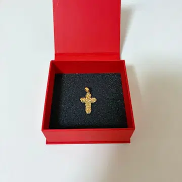 Venedacarter Small Flower Cross Pendant