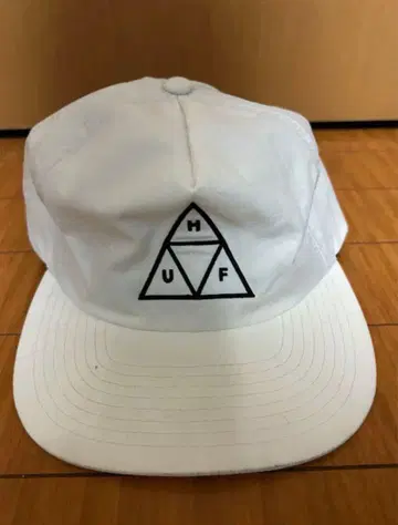 HUF 화이트 캡