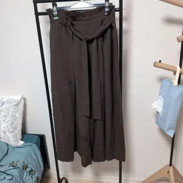 그레이 디 브릴리언트 팬츠.