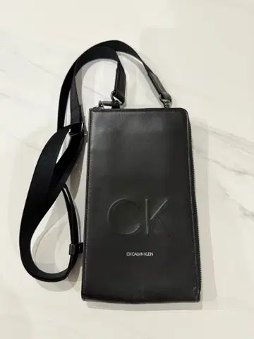 캘빈 클라인 숄더백