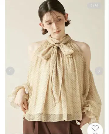 [ WEB 한정 컬러 ] 드레이프 보타이 쉬폰 블라우스 릴리 브라운