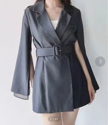 다크 그레이 테일러드 자켓 벨트 포함