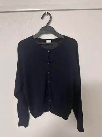 뷔르데사봉 크루넥 가디건