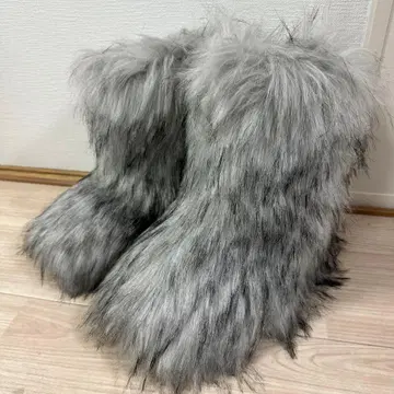 즉시 발송 가능 그레이 퍼 부츠 yello 스타일 24.5cm