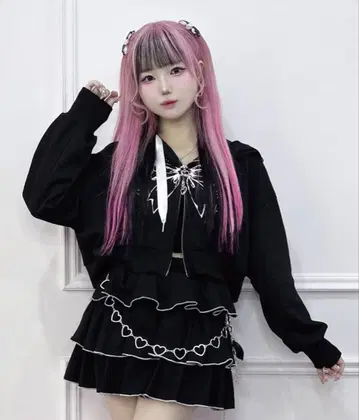 리본 프린트 ZIP 후드티 하트 체인 포함 프릴 스커트 세트