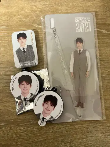 SEVENTEEN 원우 아크릴 스틱 보이스 러버 키링 캔