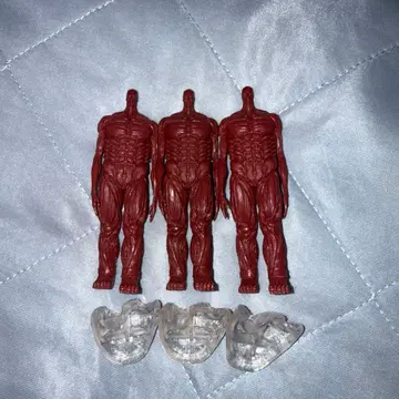 제일복권 진격의 거인 I상 지진 피규어 3체 세트