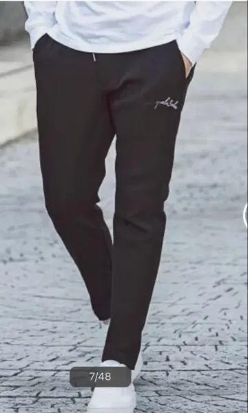 1PIU1UGUALE3 RELAX 그라데이션 로고 슬랙스