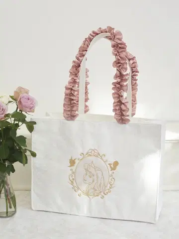 Maison de FLEUR EC 한정판 스퀘어 토트백 (아이보리)