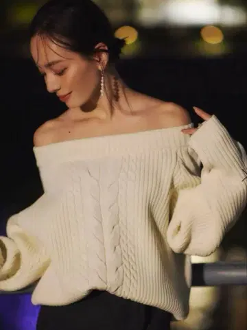 [ anuans ] 하이 게이지 케이블 니트 풀오버