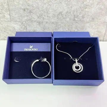 스와로브스키 목걸이 & 귀걸이(한쪽 귀) 2세트 박스 포함