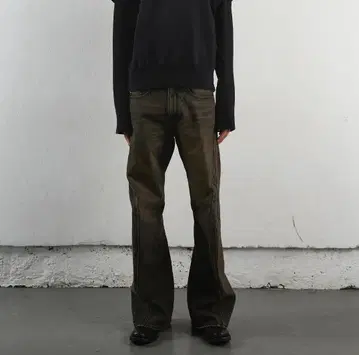 새상품 NVRFRGT 3D TWISTED WIDE LEG JEANS