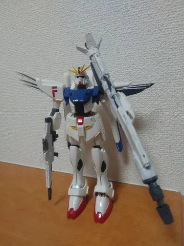 1/100 건담 F91 페인팅 완성품 상품 동시 300엔 할인