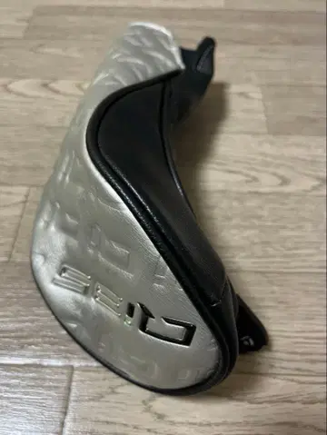 [ 미사용 새상품 ] Taylormade Qi 35 FW용 골프헤드커버