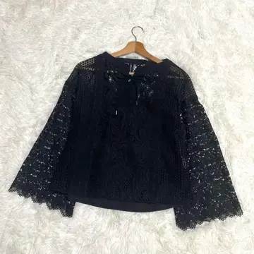 새상품급 그레이스 콘티넨탈 레이스 패치 탑 블랙 전체 레이스