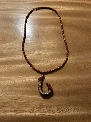 하와이안 주얼리 피쉬 후크 마카우 플루메리아 코아 우드