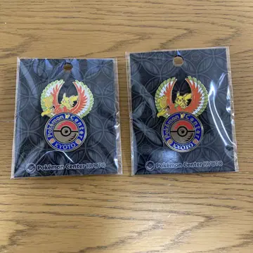포켓몬 센터 교토 봉황 피카츄 핀 배지 2개 세트