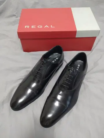 [ 새상품 ] 리갈 REGAL 011R 블랙 내깃털식 26CM