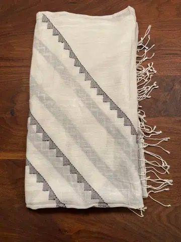 STUNNING LURE 면 cotton 스톨 화이트 계열