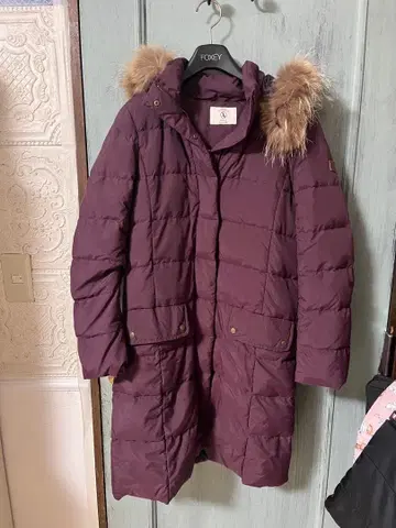 AIGLE 후드 부착 퍼플 다운 자켓