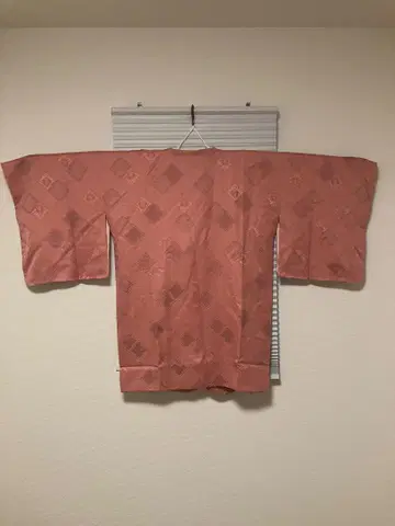 핑크 기하학 패턴 겉옷