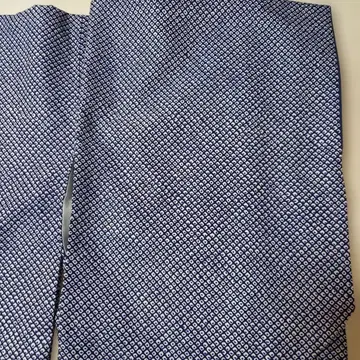 호몬기 네이비 컬러와 화이트의 기하학 패턴